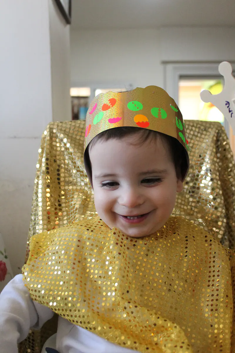 רועי סטופלר התחפש למלך