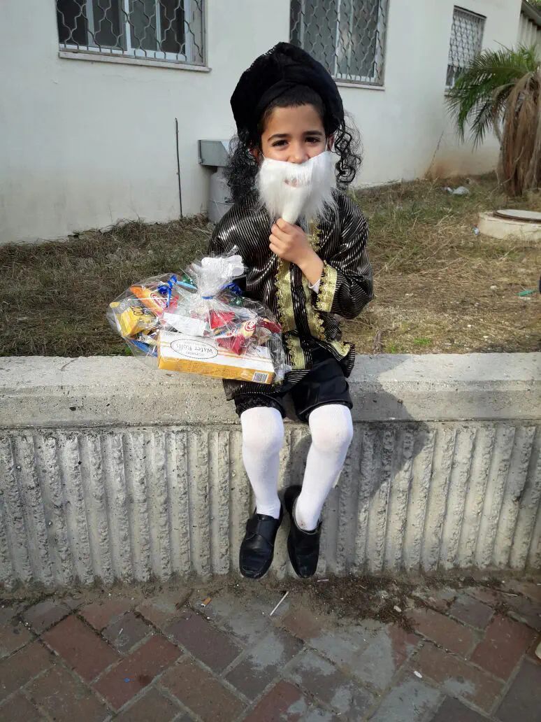 דוד סרוסי משדרות התחפש "לחסיד"