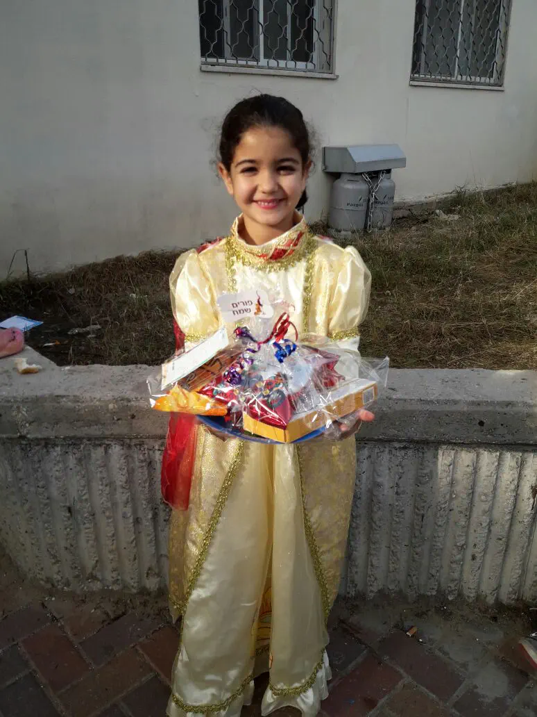 תחיה סרוסי משדרות התחפשה "לרבקה אימנו"