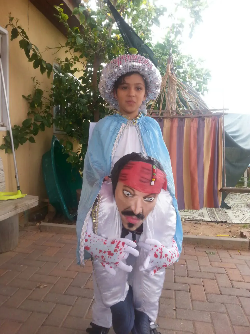 ככה יעשה לאיש...המון סוחב את מרדכי