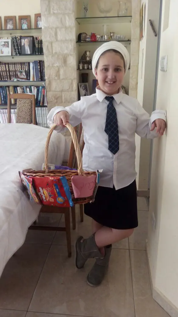 תהילה גרוס התחפשה לכיבוד הורים