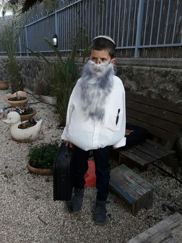 טל חיים התחפש לרב שלו בתלמוד תורה. הרב זיו יונה...