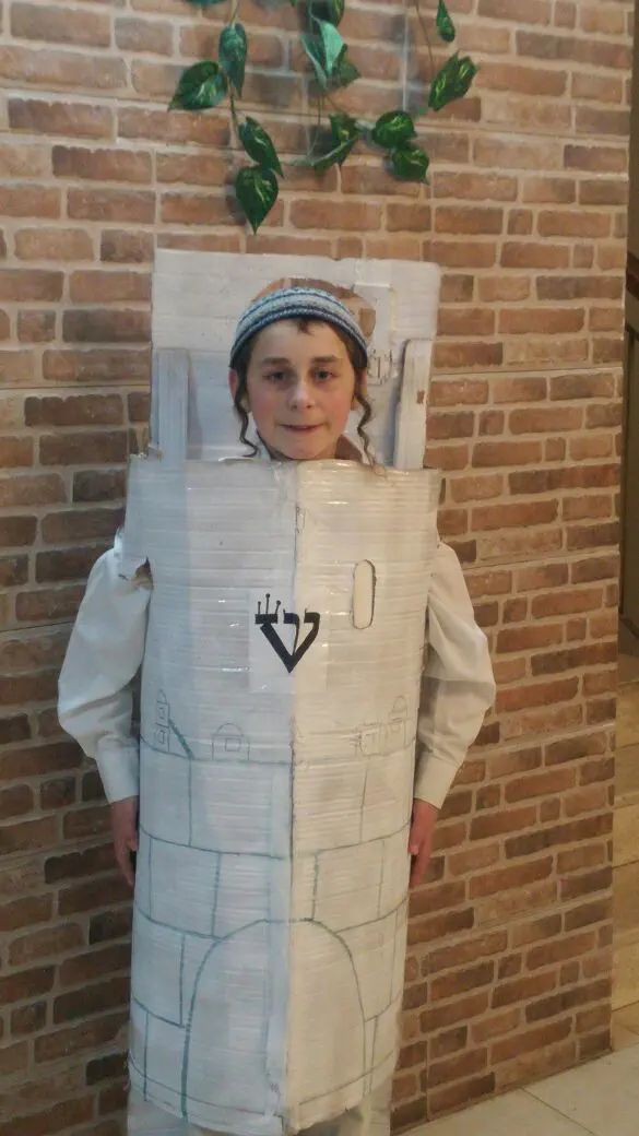 דוד גולדברג התחפש למזוזה כתובת