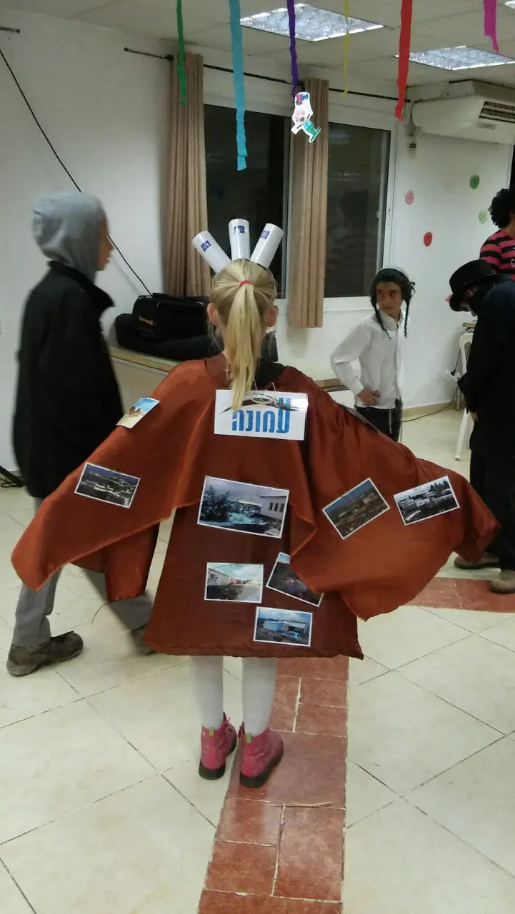 אבישג גולדברג מעמונה התחפשה לעמונה