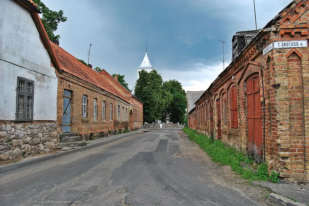 תמונת הבית בו התגוררו הרב קוק זצ"ל ומשפחתו בעיירה זיימל