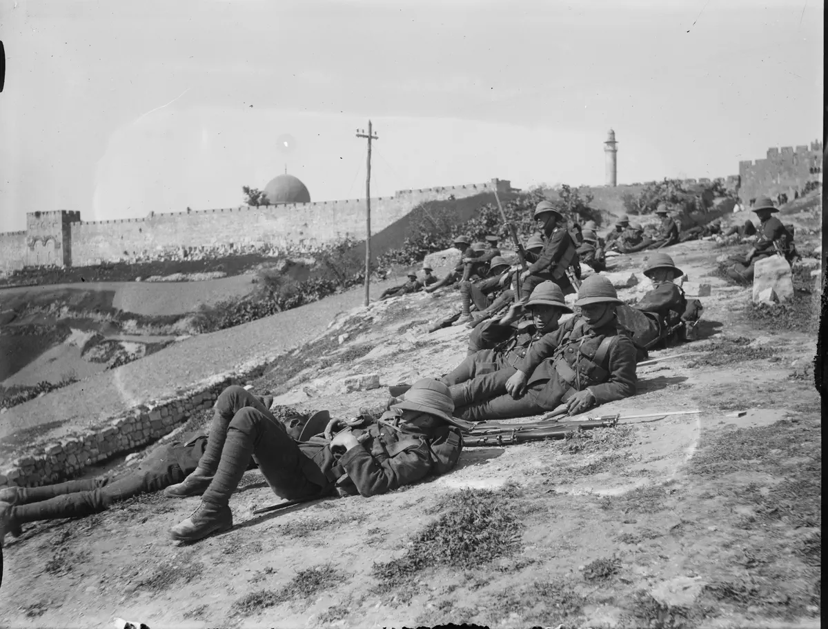 אמריקן קולוני