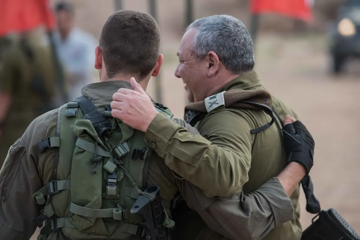 בפגישה עם בנו במהלך תרגיל חטיבת הקומנדו