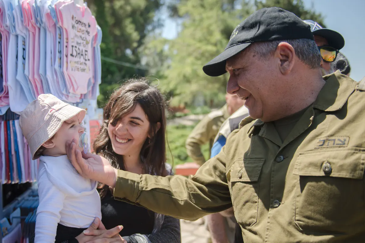 הרמטכ"ל במהלך סיור בצפון