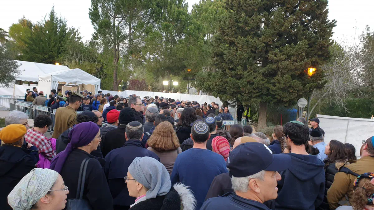  &nbsp; &nbsp; &nbsp; &nbsp; 