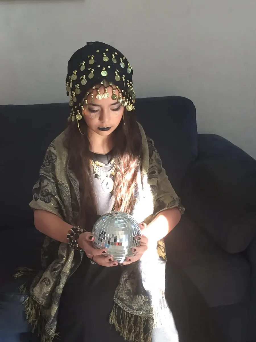 טוהר בוזגלו מגדת עתידות