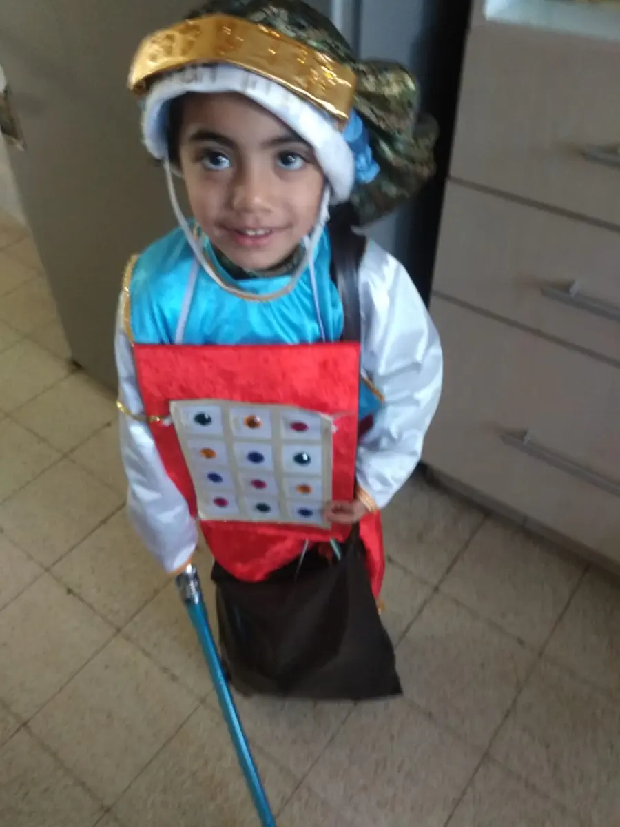 בניהו בן יהוידע, ישי זר אביב קרית יובל ירושלים