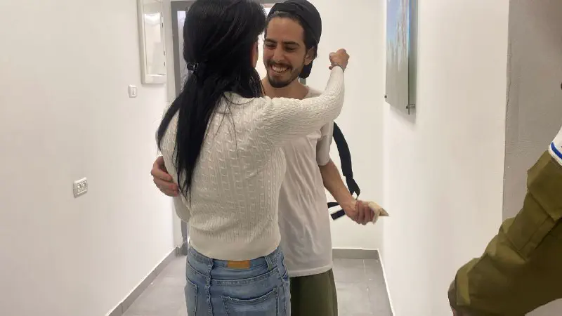 מתן עם אימו עינב