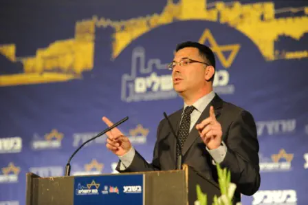 השר גדעון סער