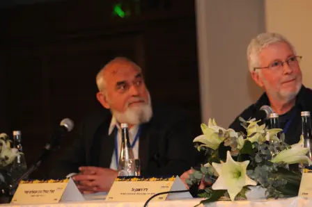 הרב אבשלום קציר משמאל וד&quot;ר ראובן גל