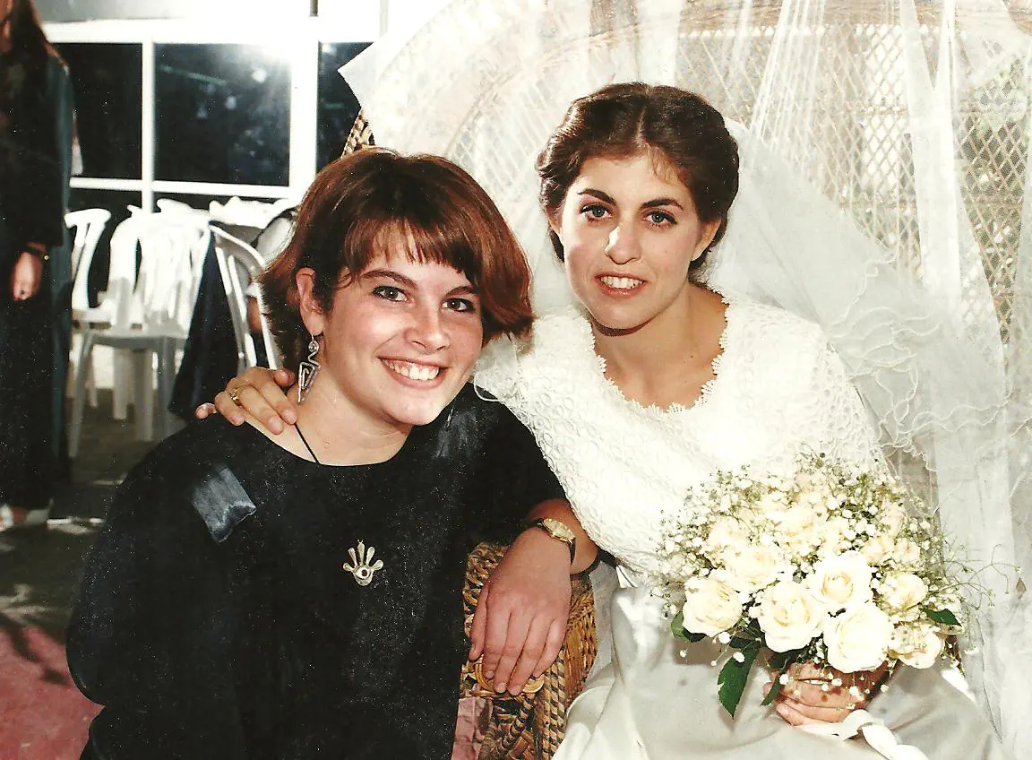 רותי ומיכל בחתונה