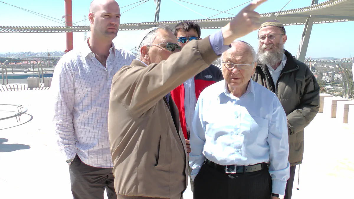 השר נאמן עם הד"ר חגי בן ארצי