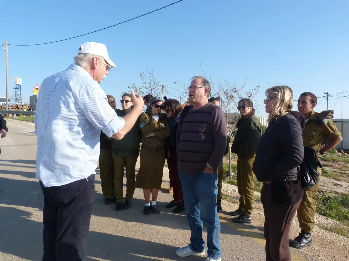 עם ראש מועצת דרום הר חברון צביקי בר חי