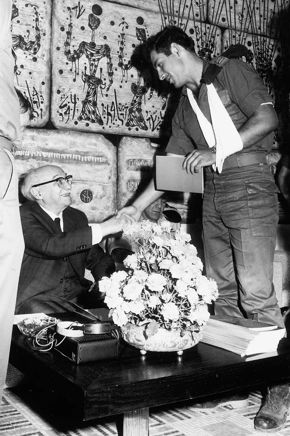 Netanyahu in ceremony after the operation.