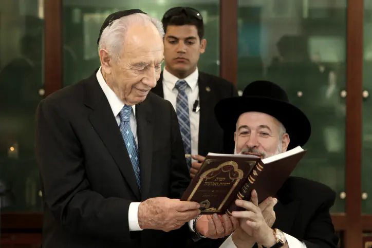 פרס והרב מצגר