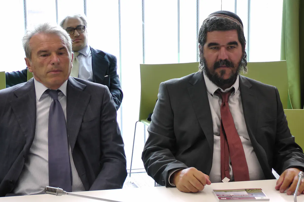 דוד העברי וד&quot;ר פרוברה