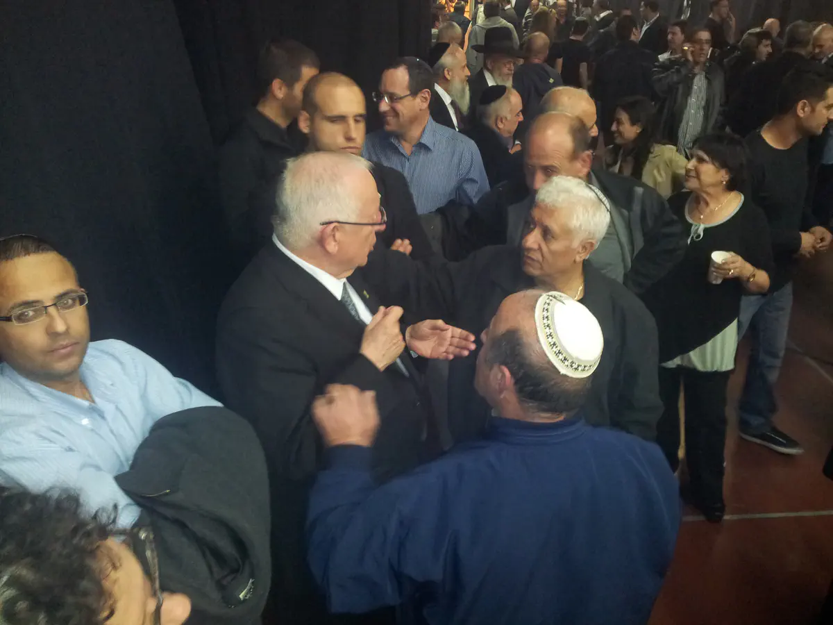 יו"ר הכנסת ופעילים