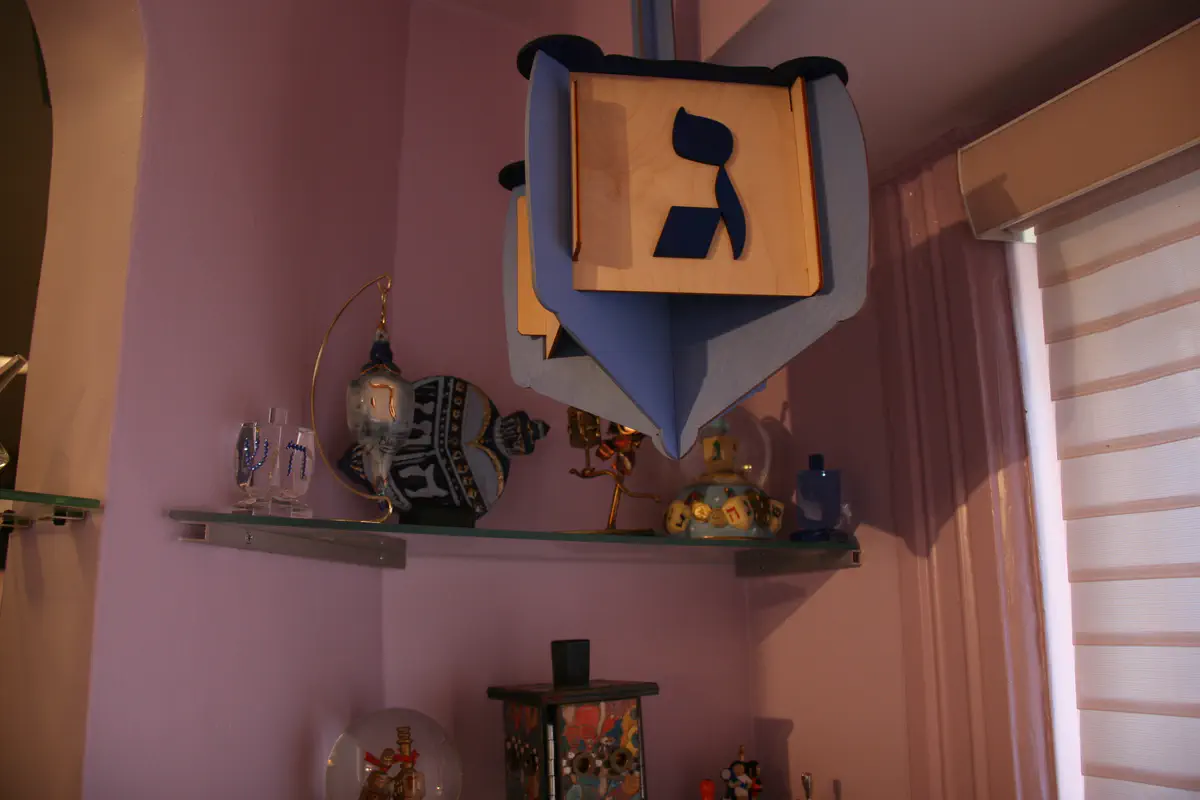 Hanging dreidel