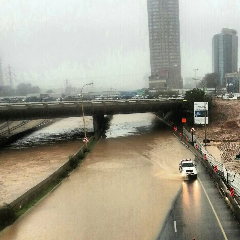 נתיבי איילון