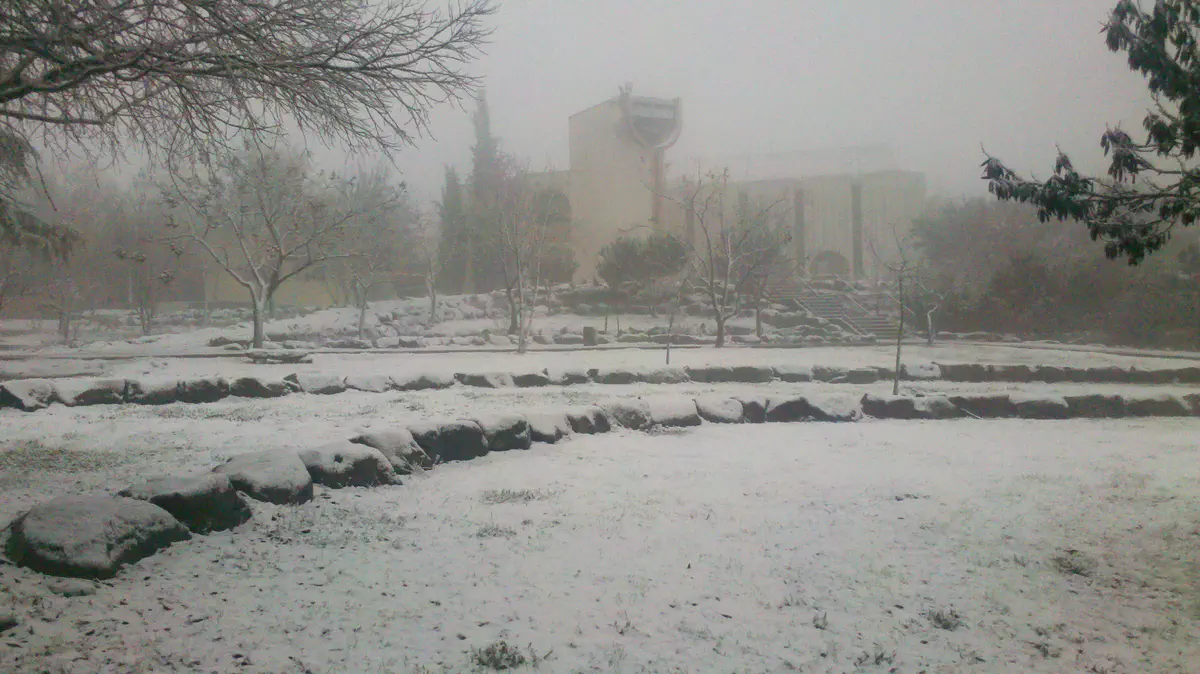 שלג במשוב קשת