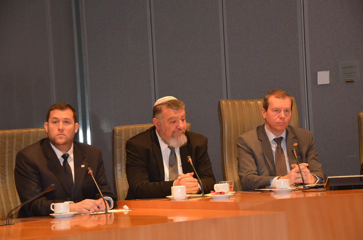 ישיבה בועדת החוץ בפרלמנט הפלמי בבריסל