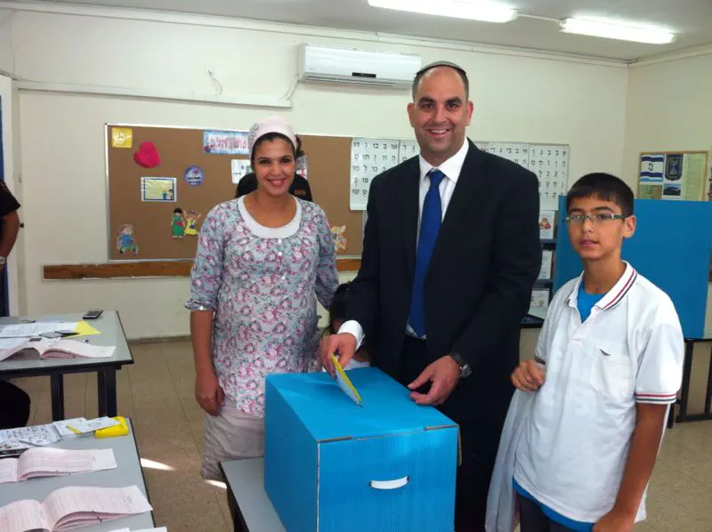 יאיר רביבו מצביע בלוד