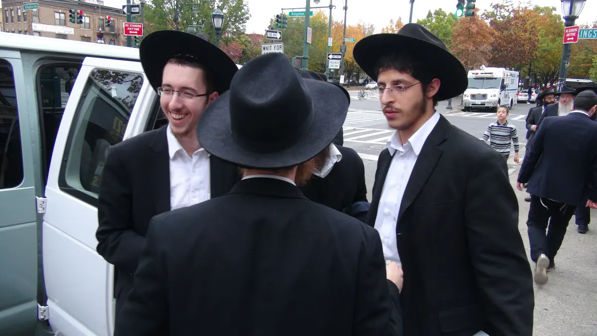 נפגשים לאחר שנה 