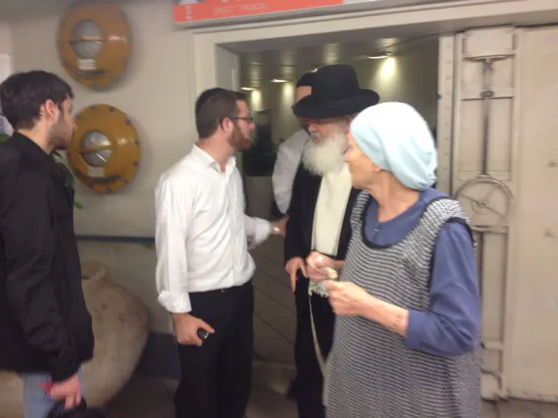 בני המשפחה הערב