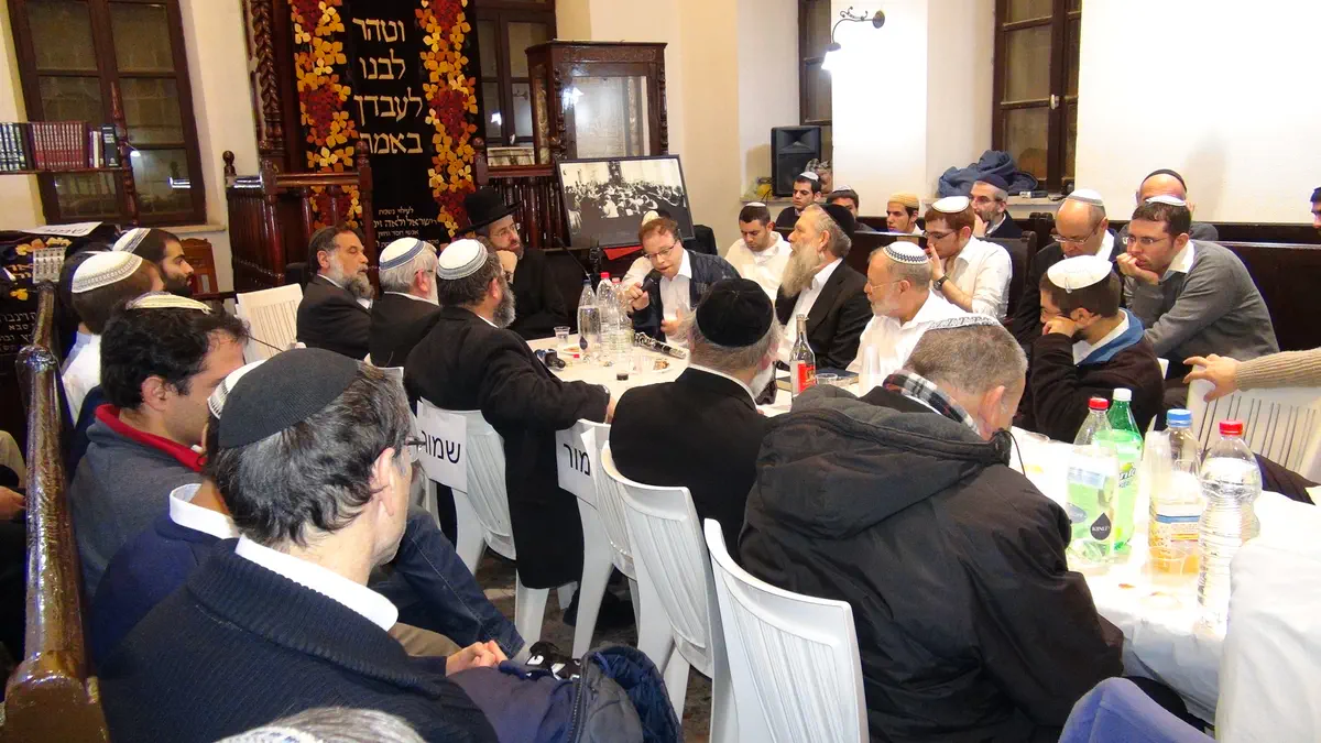 מלווה מלכה בבית הרב קוק