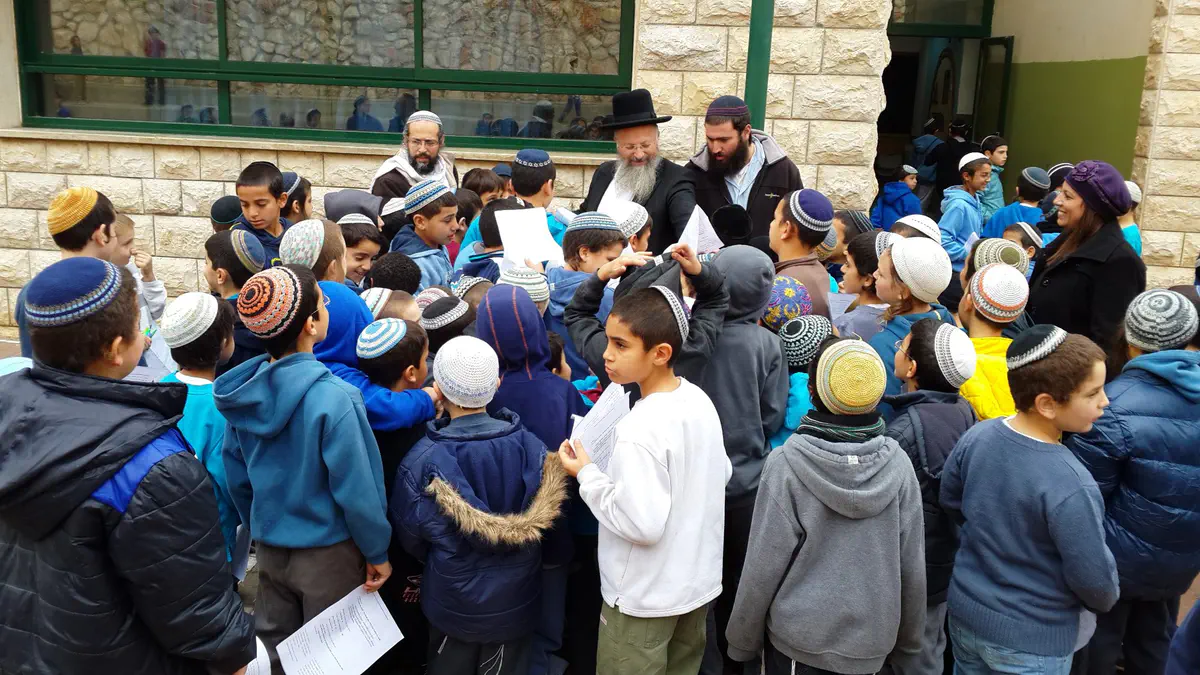 תפילת הילדים בבית ספר נעם בצפת