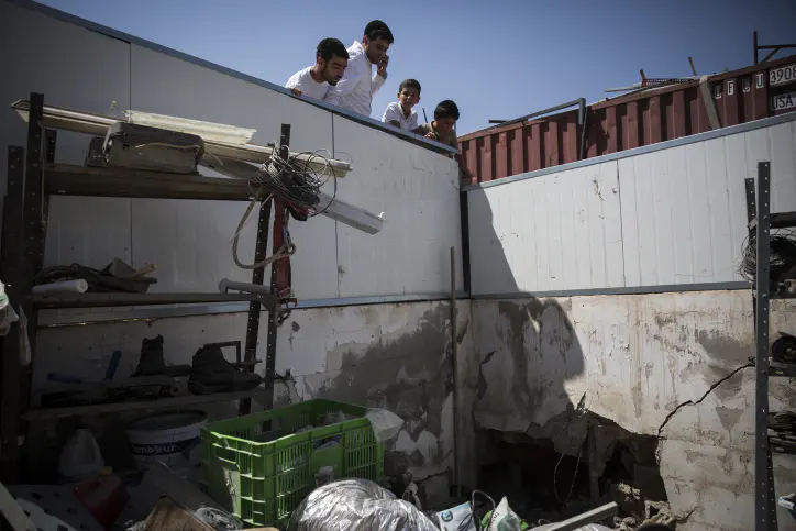 פגיעת רקטה בחצר בית בנתיבות