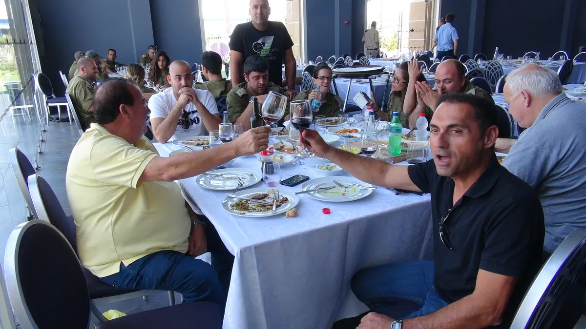 מרימים לחיים למרות המצב