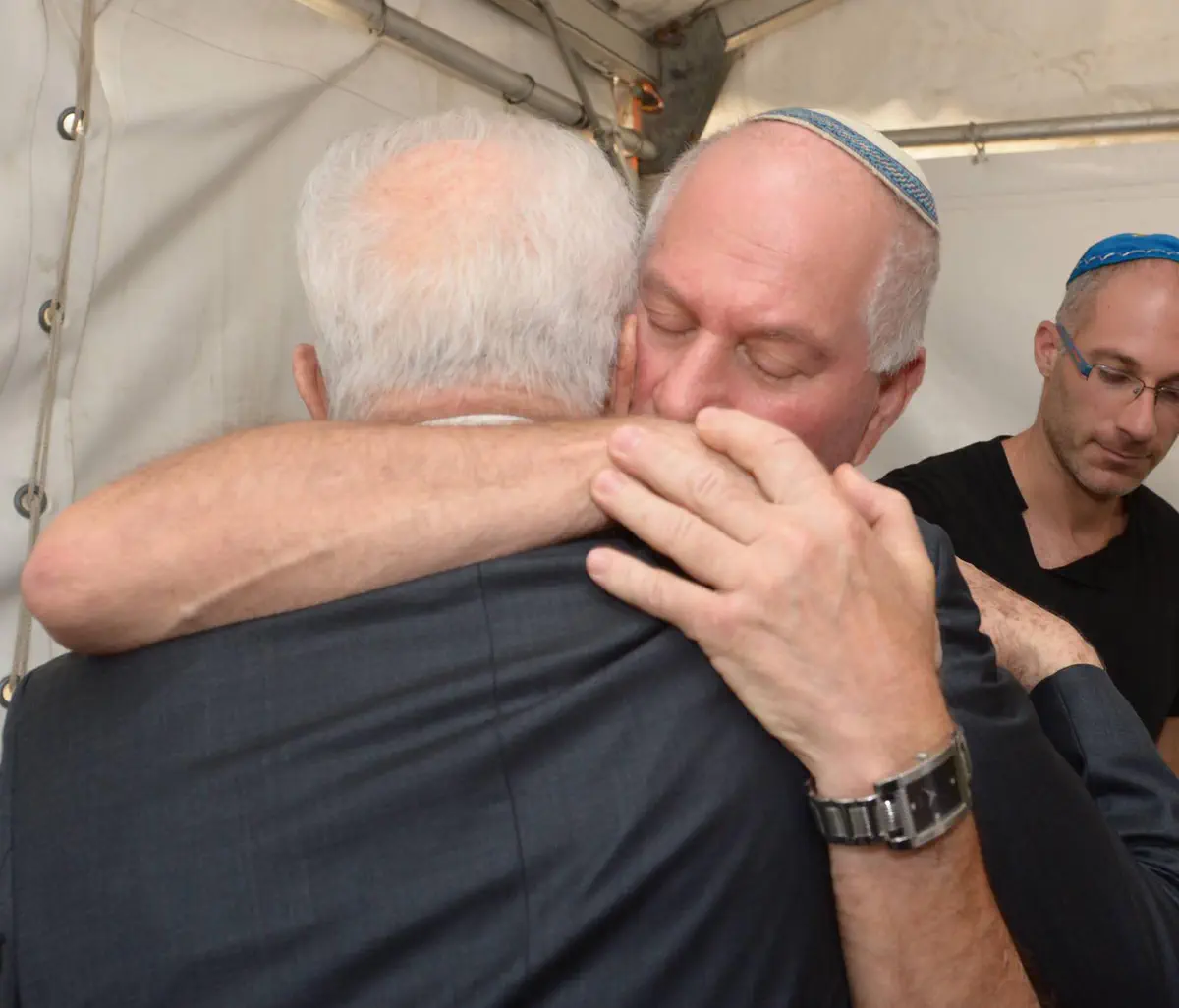  אביו של בניה רובל ז"ל, זאב רובל