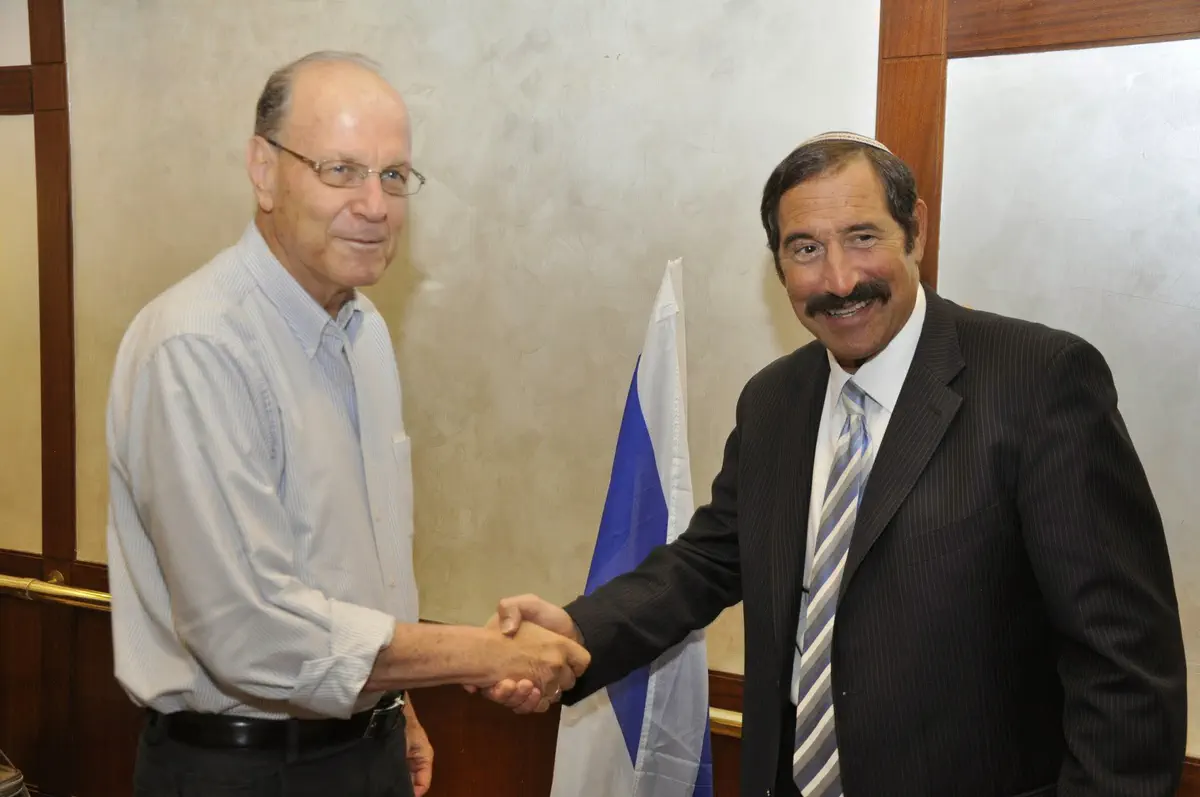 ג'ו פרגר ויורם אטינגר