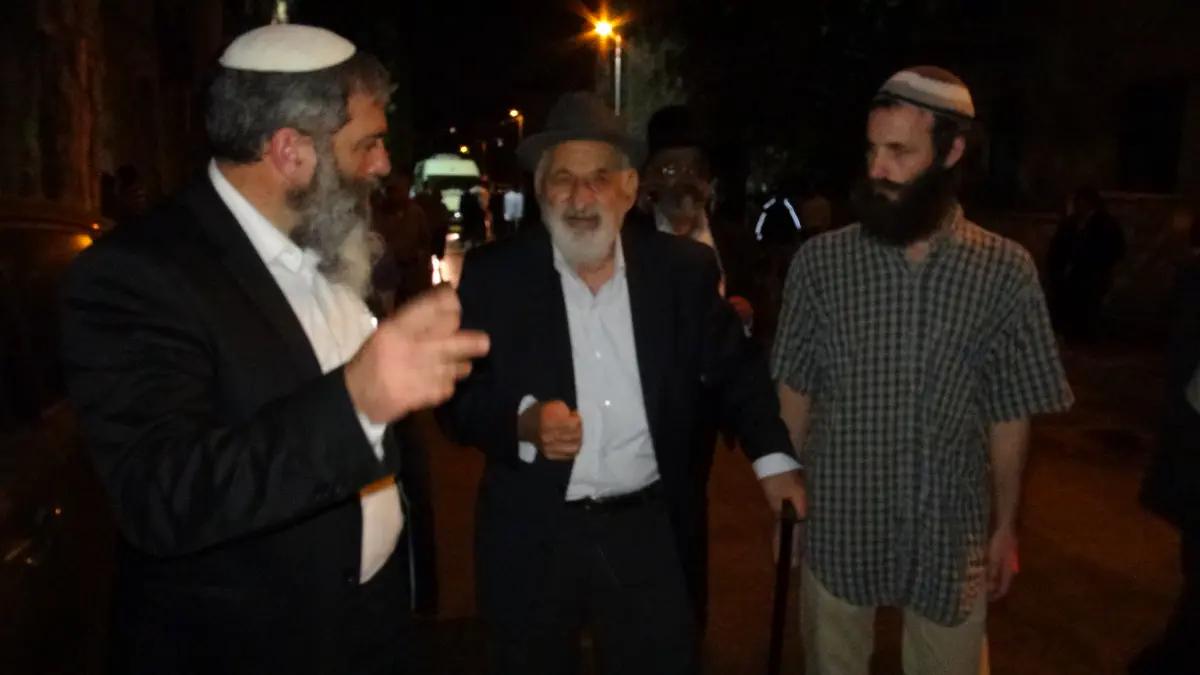 אחיו של חכם נעים, חכם שמעון