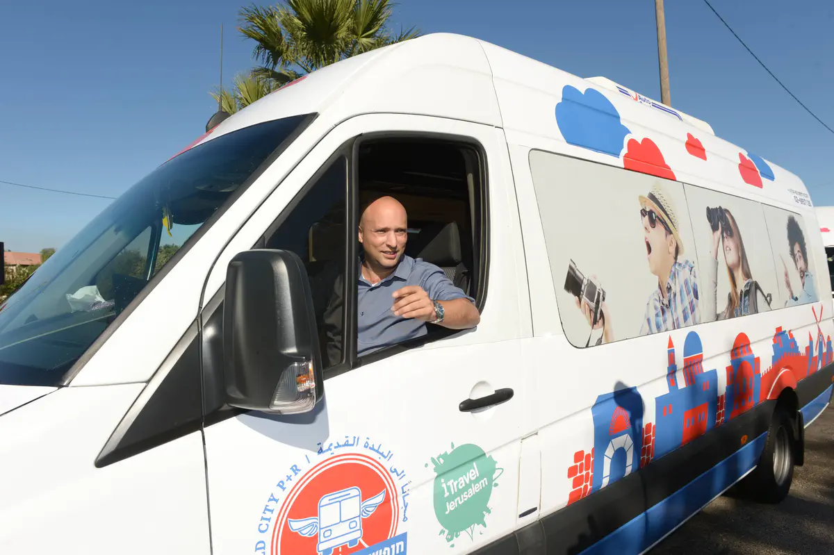  Naftali Bennett in the shuttle ' Free to the Old City'