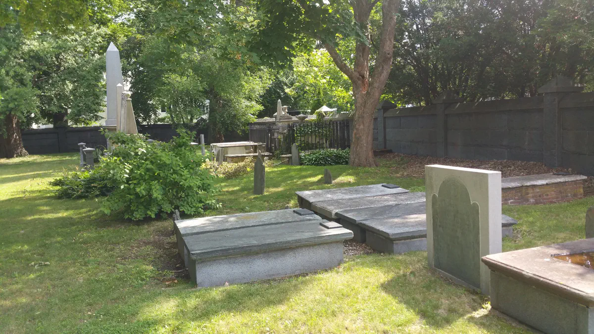 בית העלמין היהודי בניופורט