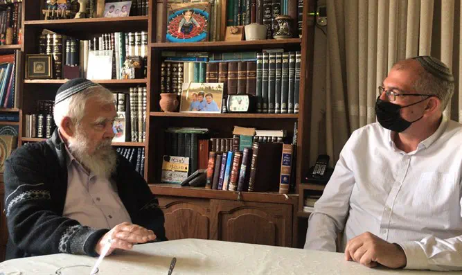 צילום: דוברות הרב יצחק לוי תומך במפלגת ימינה