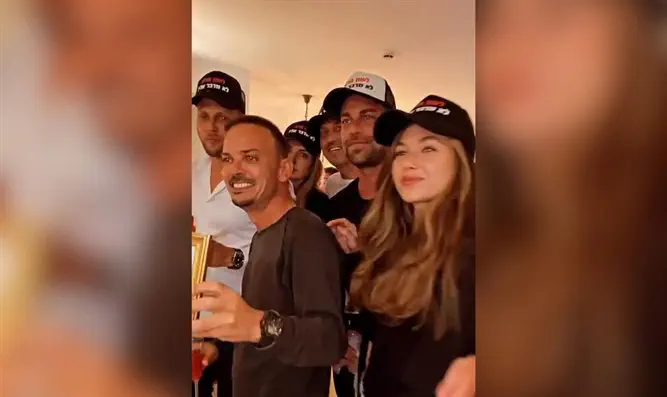 7 ברנז'ה: כל הסלבס מתגייסים