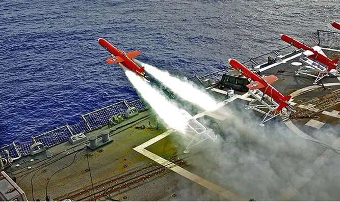 US Navy official photo Российский фрегат едва не потопил себя запущенной ракетой. Видео