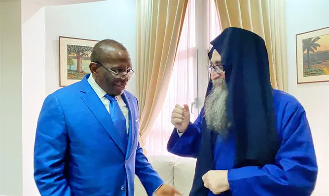 מרכז יהודי יוקם בגינאה האפריקאית