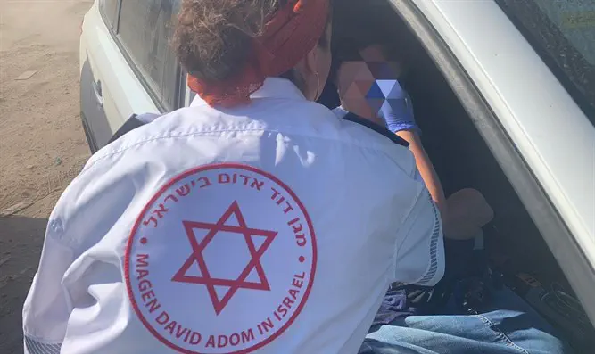 צילום: מועצת הר חברון שוד רכב אלים: נפצעה ונזרקה מרכבה