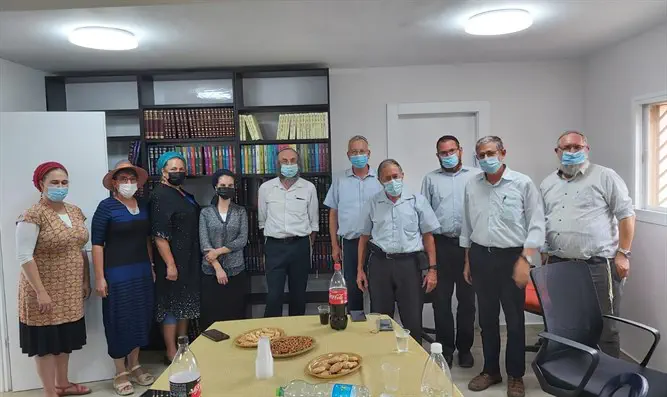 רבני ורבניות בית הלל ביקרו במכון צומת