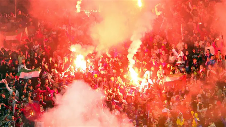 אוהדי סכנין שוב שרקו בוז בזמן ההמנון