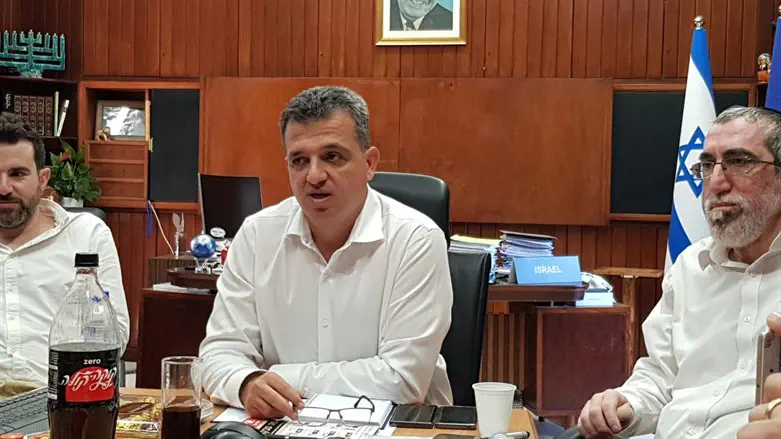 הוסרה היצירה המזעזעת ממוזיאון רמת גן