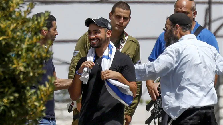 Elor Azaria submits request for pardon